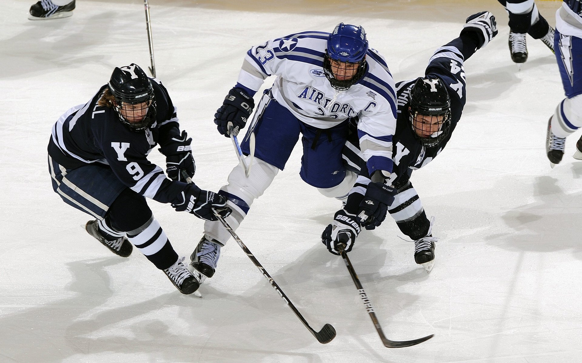 电竞行业丑闻：假赛、代练与赌博，电竞专业打假赛